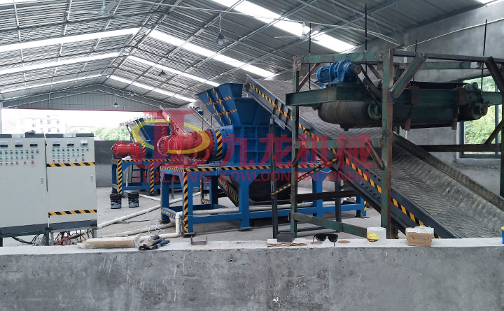 廢舊家具撕碎機